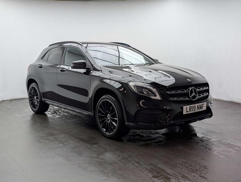 Used Mercedes GLA200 AMG line 156 HP (114 kW) 2019 Black SUV