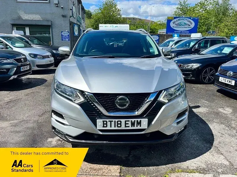 Used Nissan Qashqai N-Connecta 2018 Silver SUV