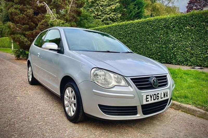 Used VW Polo SE 75 HP (55 kW) 2006 Silver Hatchback
