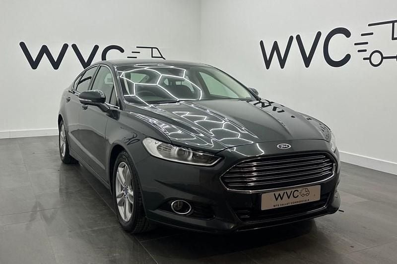 Green Used 2015 Ford Mondeo Titanium Hatchback | £6,495 (Good price) - Image 1/1