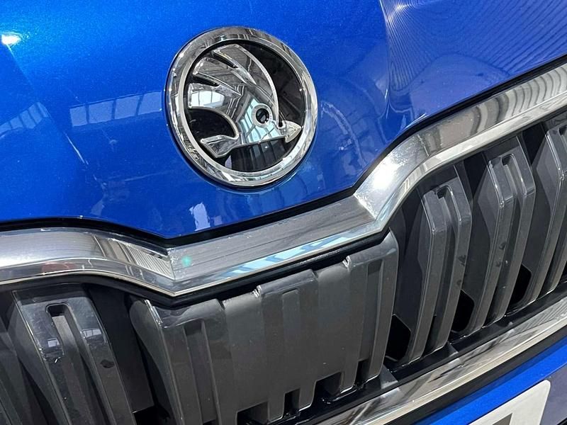 Used Skoda Kamiq SE Drive 95 HP (69 kW) 2023 Blue SUV