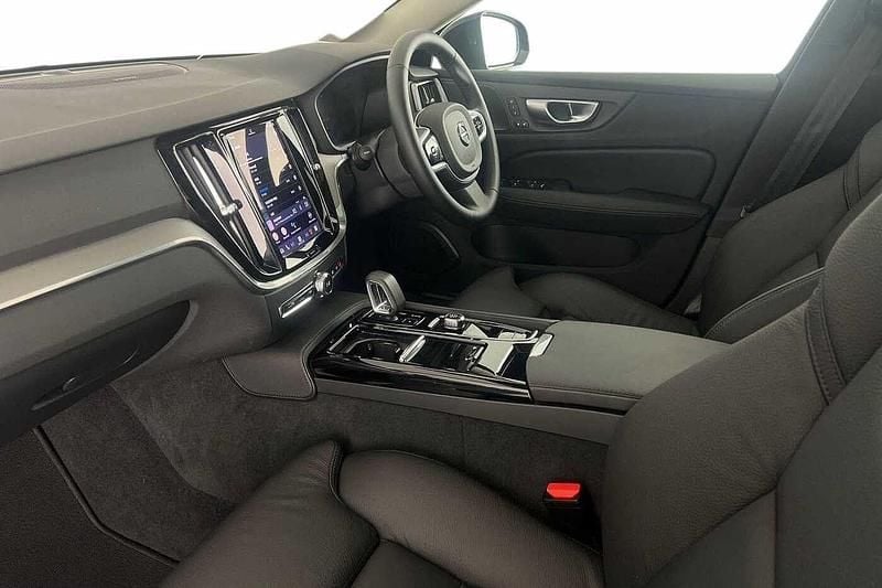 Used Volvo V60 Ultra 455 HP (334 kW) 2025 Denim blue Estate