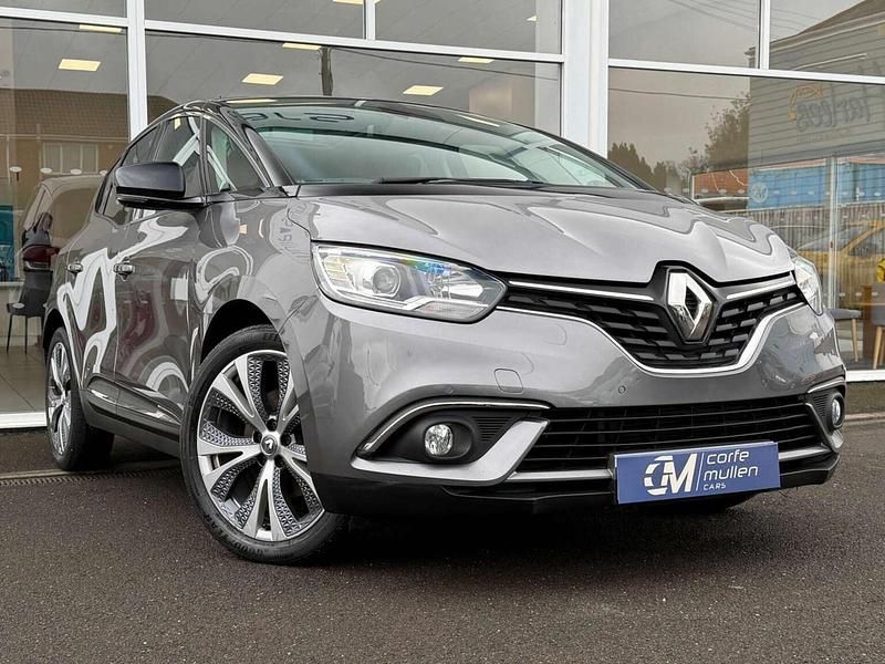 Used Renault Scénic IV Dynamique 130 HP (95 kW) 2017 Multicolour MPV