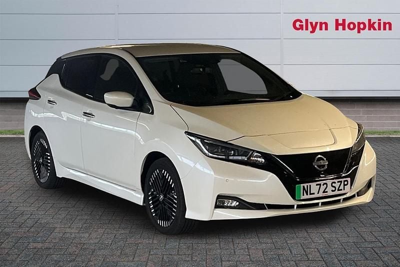 Used Nissan Leaf Tekna 110 kW (150 HP) 2022 White Hatchback