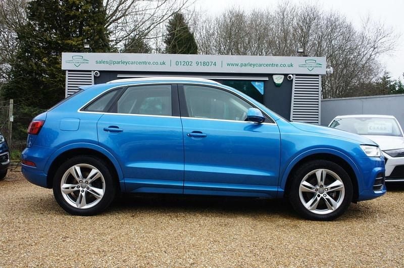 Used Audi Q3 Design 150 HP (110 kW) 2015 Blue SUV