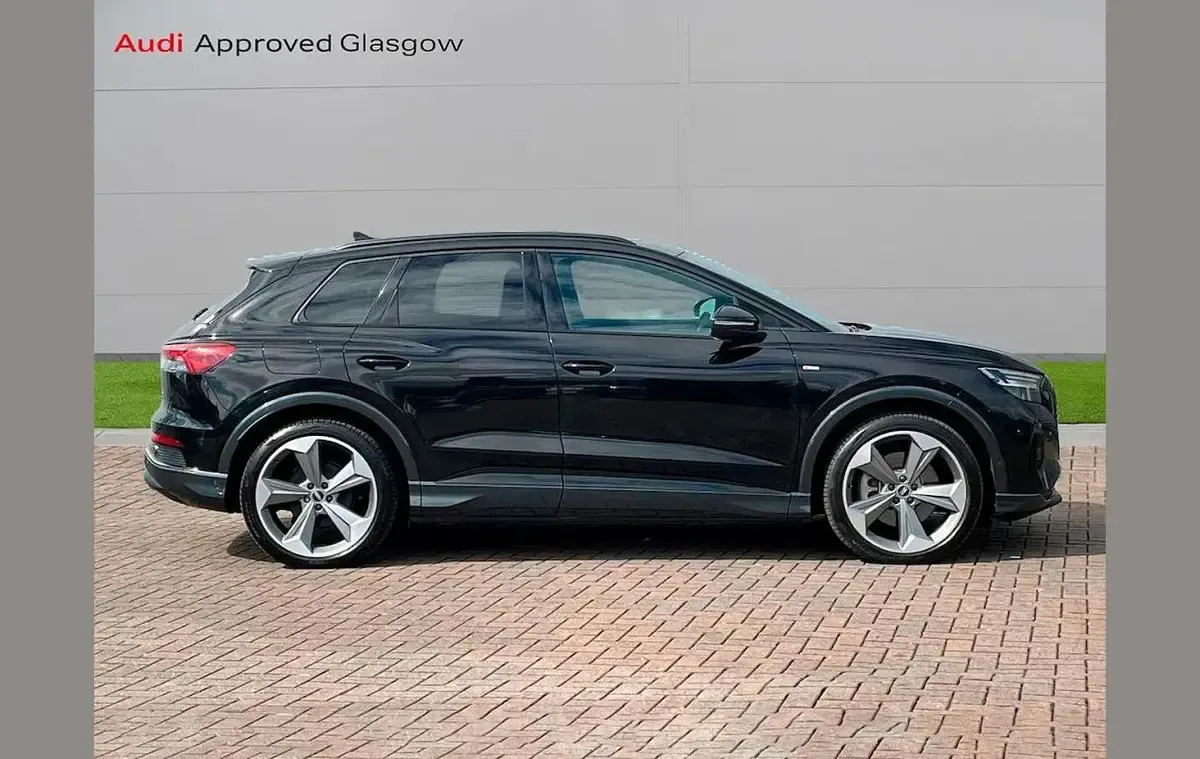 Used Audi Q4 e-tron Advanced 219 kW (299 HP) 2023 Black SUV