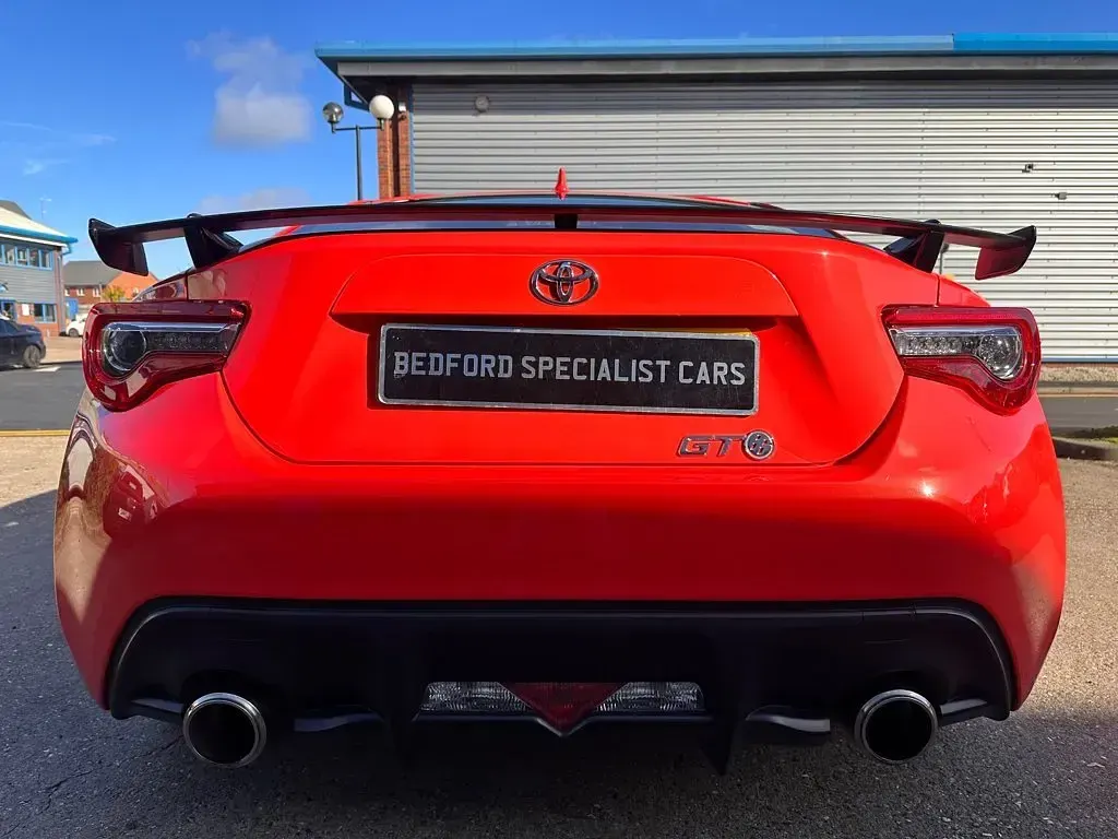 Used Toyota GT86 Edition 197 HP (144 kW) 2017 Orange Coupe