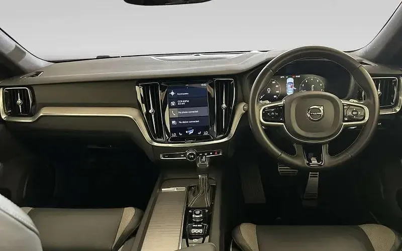 Used Volvo S60 R-Design 250 HP (183 kW) 2019 Blue Sedan
