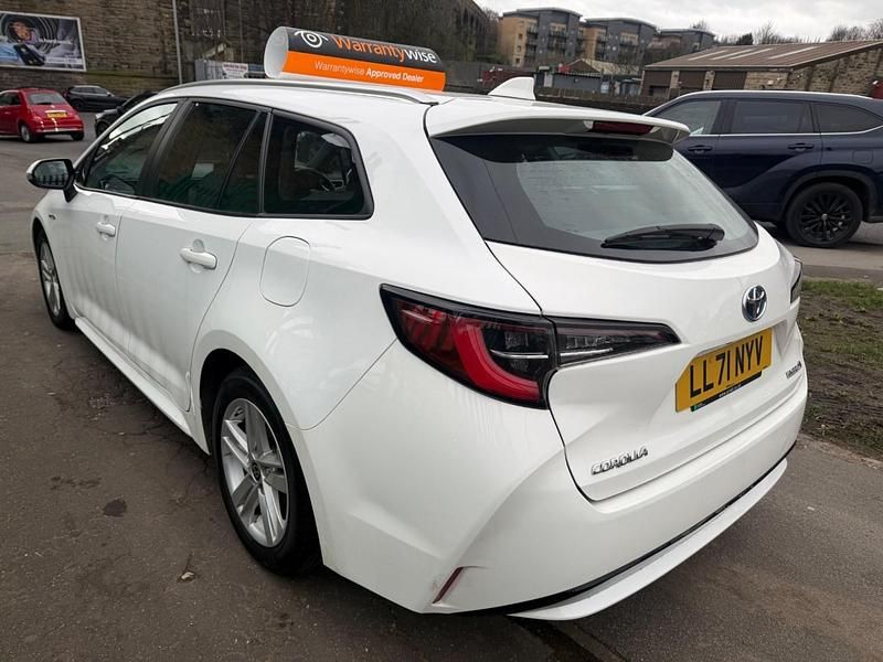 Used Toyota Corolla 2022 White Estate