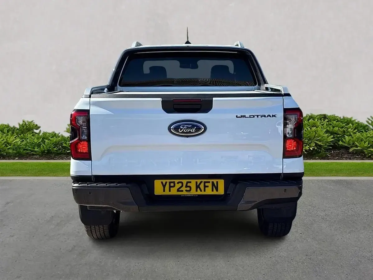 Usado Ford Ranger Wildtrack 240 CV (176 kW) 2025 Blanco Pickup/Camioneta