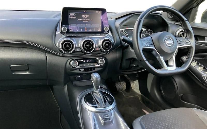 Used Nissan Juke N-Connecta 143 HP (105 kW) 2023 Grey SUV