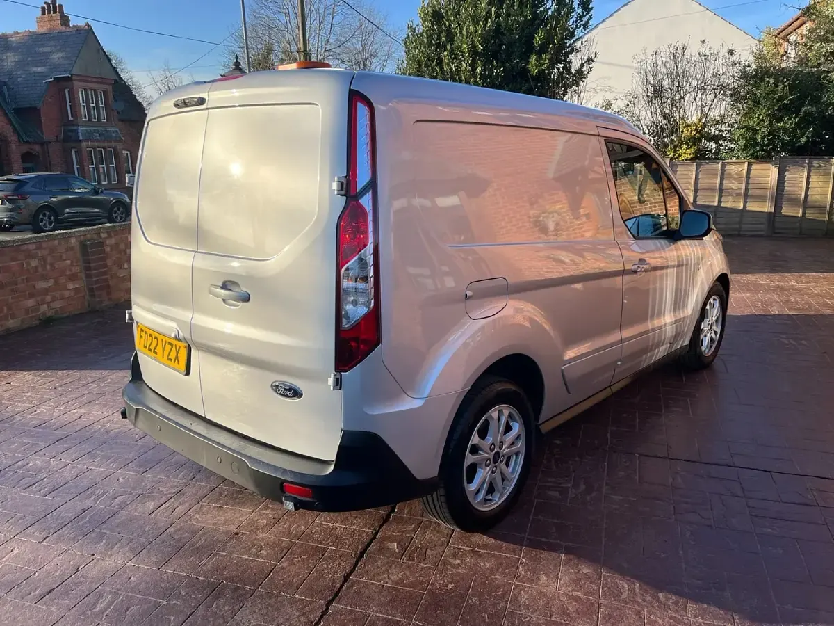 Used Ford Transit Connect Limited 120 HP (88 kW) 2022 Silver MPV