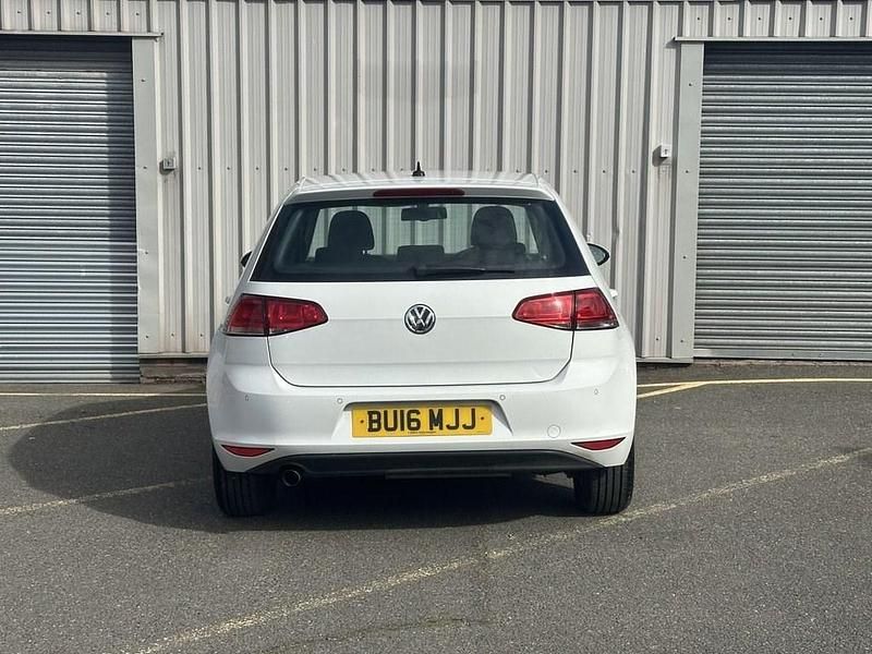 Used VW Golf VII Edition 110 HP (80 kW) 2016 White Hatchback
