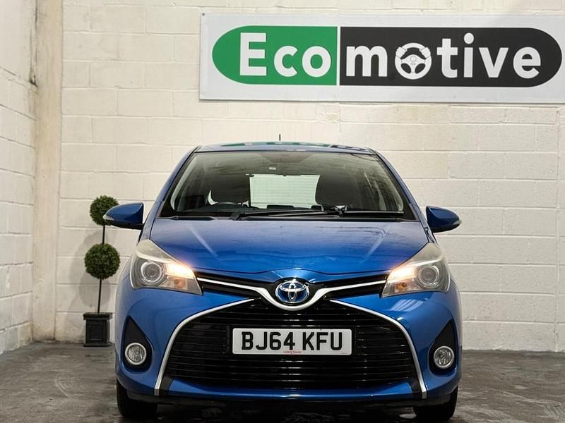 Used Toyota Yaris Hybrid 2014 Blue Hatchback