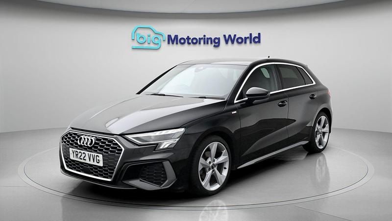 Begagnad Audi A3 S-Line 148 HK (108 kW) 2022 Sedan