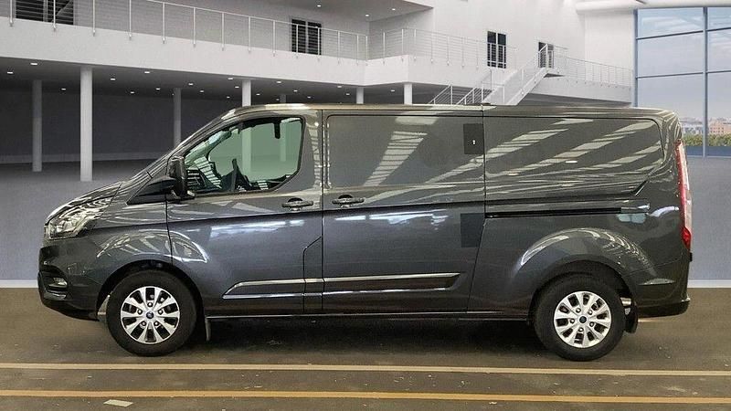 Used Ford Transit Custom Limited 130 HP (95 kW) 2023 Grey Van