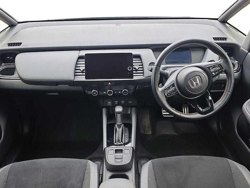 Begagnad Honda Jazz Advance 122 HK (89 kW) 2023 Grå Halvkombi
