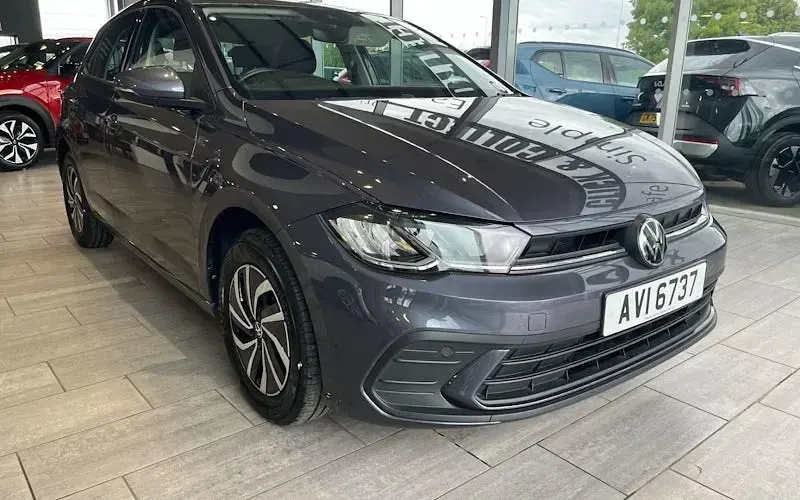 Used VW Polo Life 95 HP (69 kW) 2024 Hatchback
