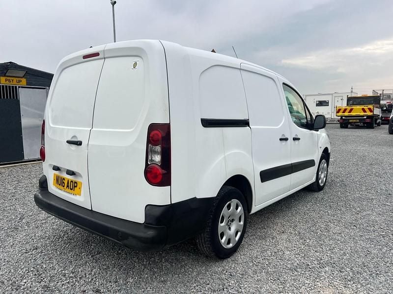 Usado Peugeot Partner S 2016 Branco Monovolume