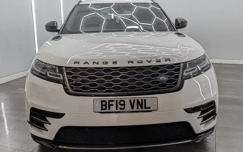 Used Land Rover Range Rover Velar R-Dynamic 179 HP (131 kW) 2020 SUV