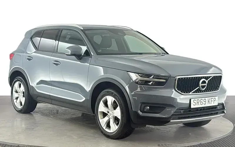 Used Volvo XC40 Momentum 163 HP (119 kW) 2020 Grey SUV