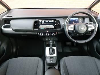 Used Honda Jazz Hybrid 109 HP (80 kW) 2022 White Hatchback