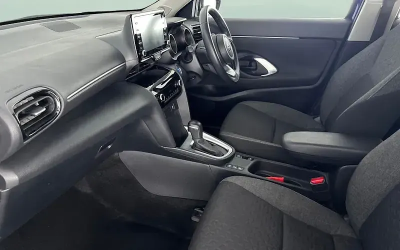 Used Toyota Yaris Hybrid 116 HP (85 kW) 2026 Estate