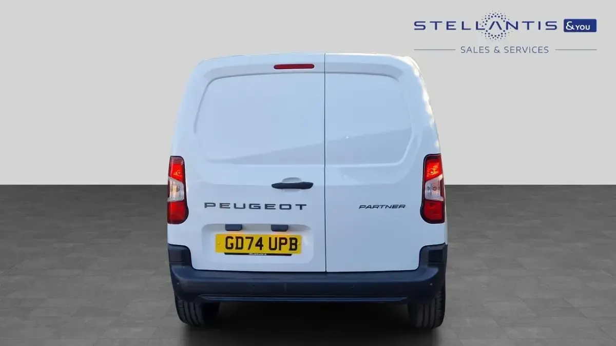 Second-hand Peugeot Partner S 101 CP (74 kW) 2025 Alb Monovolum