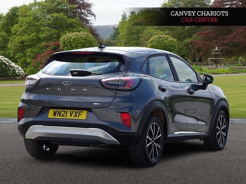 Usado Ford Puma Titanium 125 HP (91 kW) 2021 Cinzento SUV