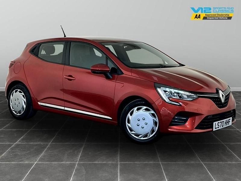 Red Used 2020 Renault Clio V Play Hatchback | £9,595 (Good price) - Image 1/2