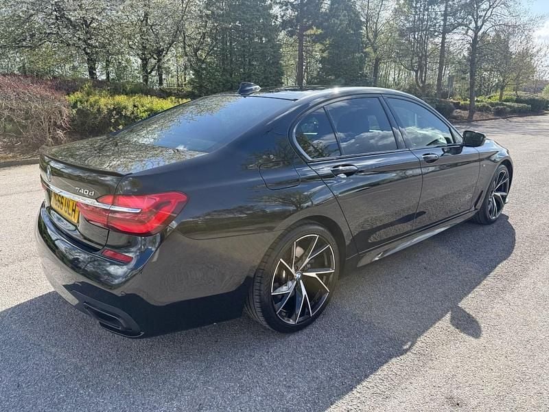 Begagnad BMW 740 M Sport 320 HK (235 kW) 2017 Svart Sedan