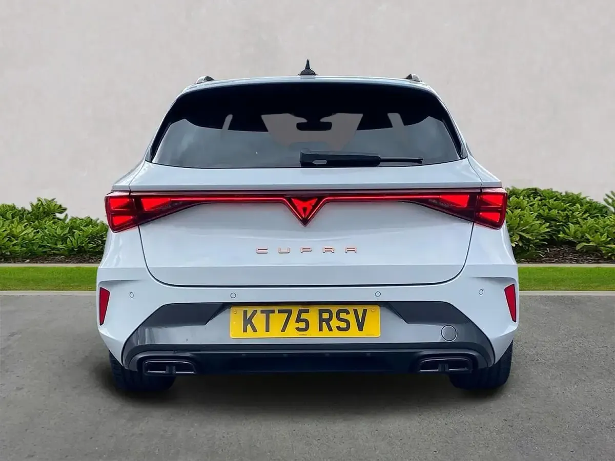 New Cupra Leon 150 HP (110 kW) 2026 White