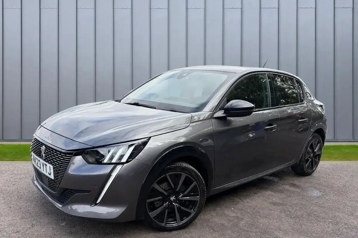 Used Peugeot 208 GT 99 HP (72 kW) 2023 Grey Hatchback
