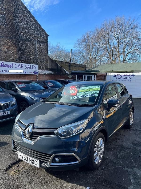 Used Renault Captur Expression+ 90 HP (66 kW) 2013 Blue SUV
