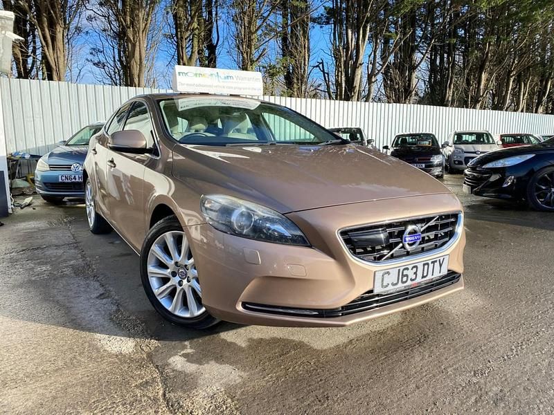 Used Volvo V40 R-Design 2013 Pink Hatchback