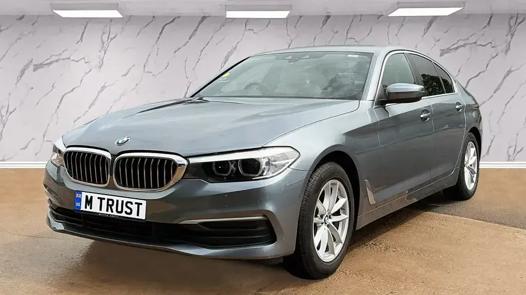 Used BMW 520 Executive 190 HP (139 kW) 2019 Blue Sedan