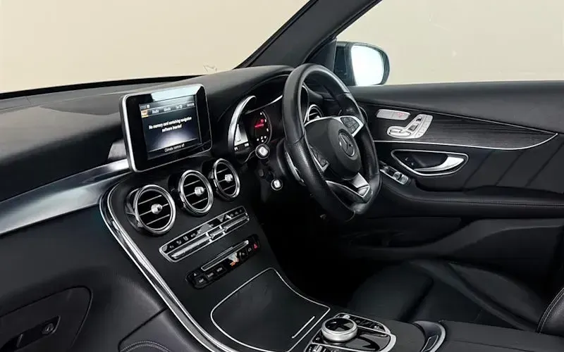 Second-hand Mercedes GLC220 AMG Line Premium 170 CP (125 kW) 2018 Negru Break