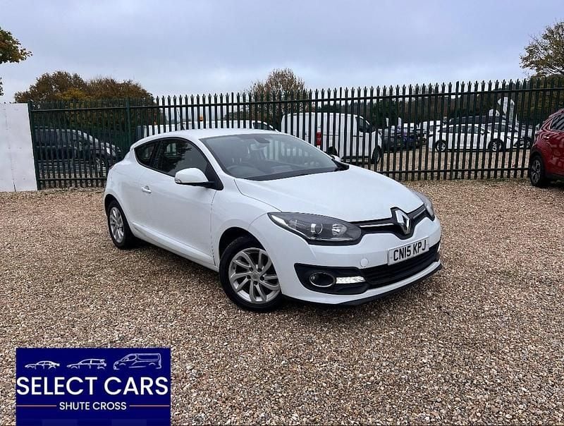 White Used 2015 Renault Mégane Coupé Dynamique Coupe | £4,895 - Image 1/4