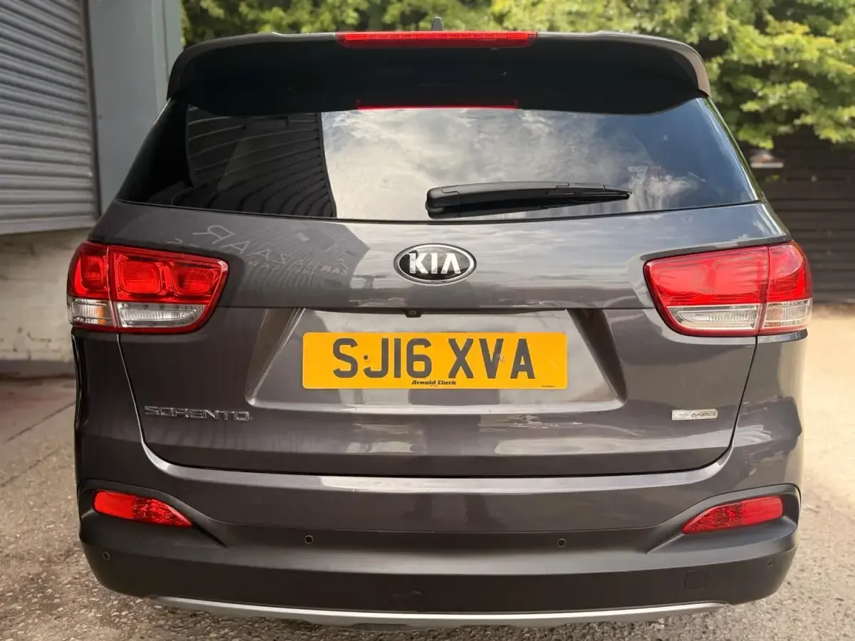 Used Kia Sorento 200 HP (147 kW) 2016 Grey SUV
