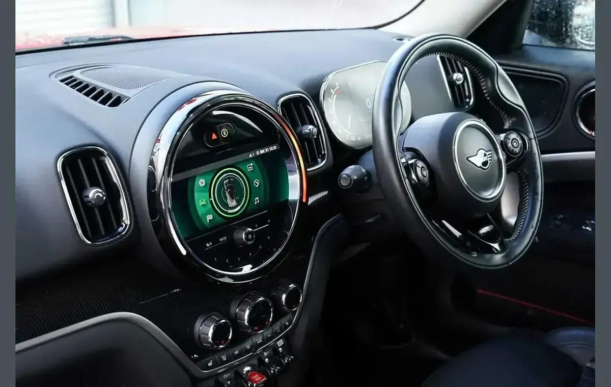 Used Mini Cooper Countryman Exclusive 134 HP (98 kW) 2020 Red SUV