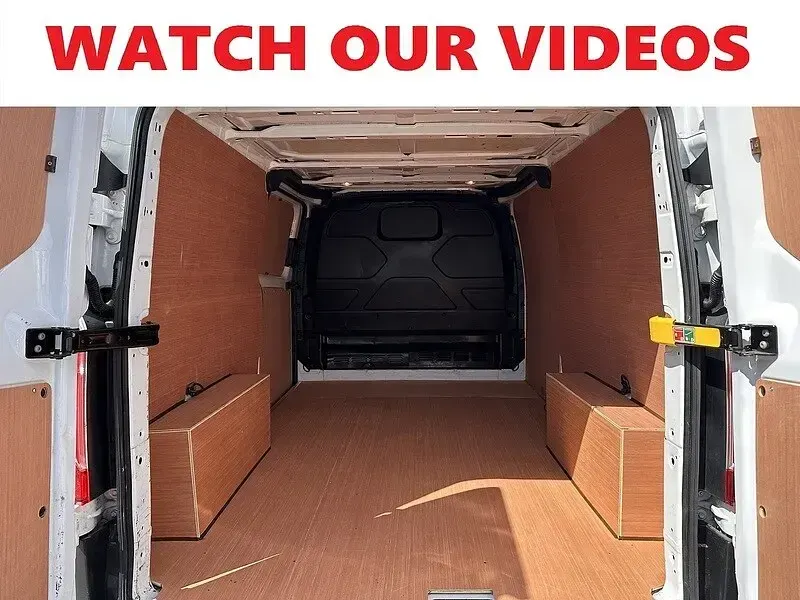 Used Ford Transit Custom 105 HP (77 kW) 2019 White Van