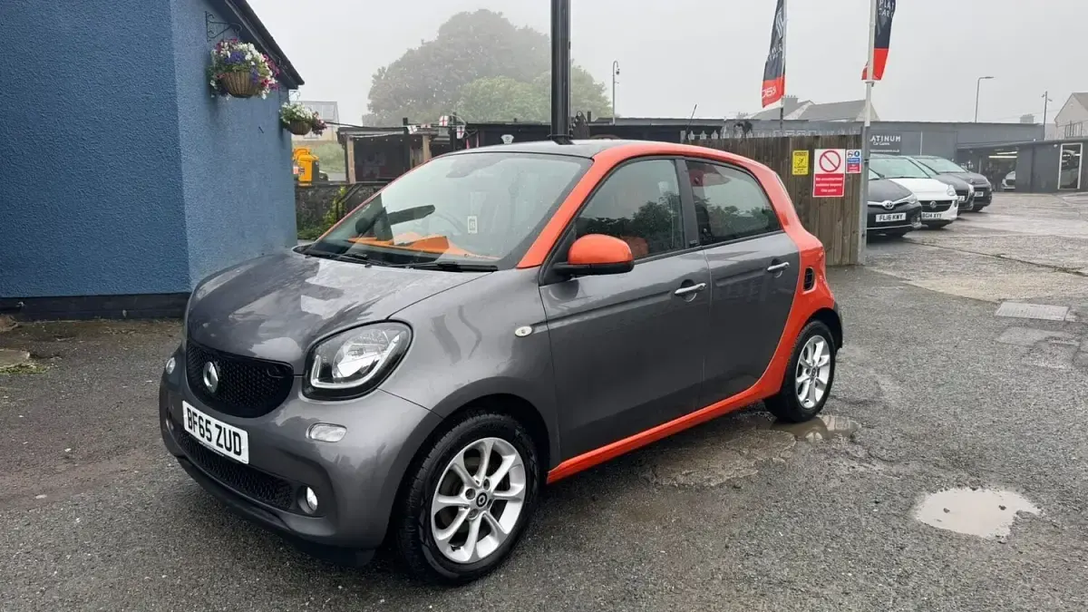 Used Smart ForFour Edition #1 71 HP (52 kW) 2015 Grey Hatchback