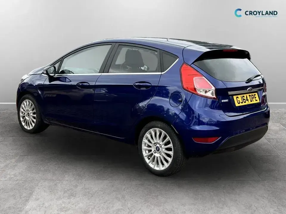 Used Ford Fiesta Titanium 125 HP (91 kW) 2014 Blue Hatchback