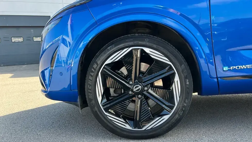 Used Nissan Qashqai 190 HP (139 kW) 2024 Mgnt blu+blk rf  SUV