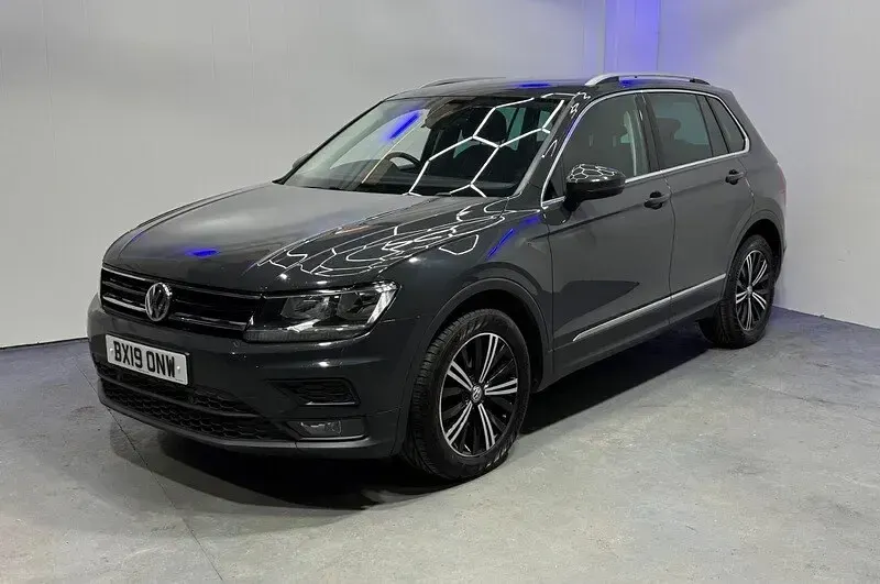 Used VW Tiguan SE 150 HP (110 kW) 2019 Grey SUV