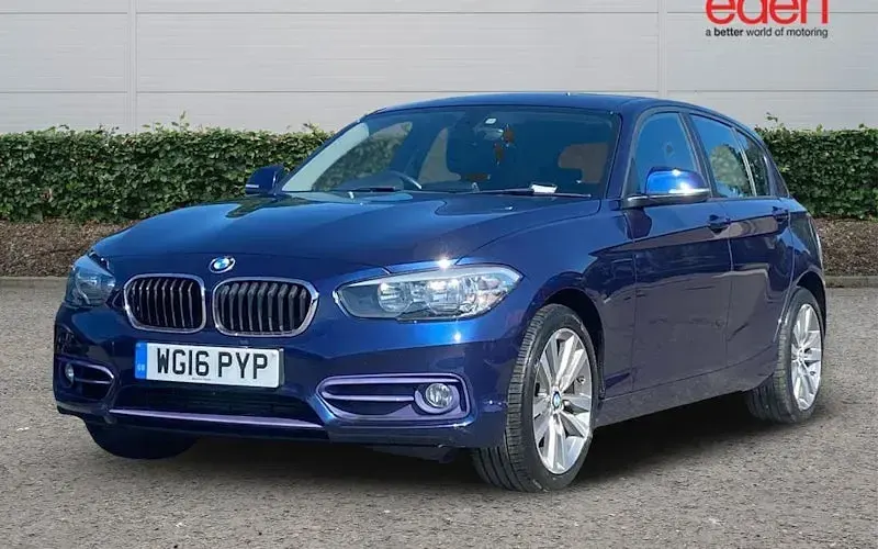 Used BMW 118 Sport Line 136 HP (100 kW) 2015 Blue Hatchback