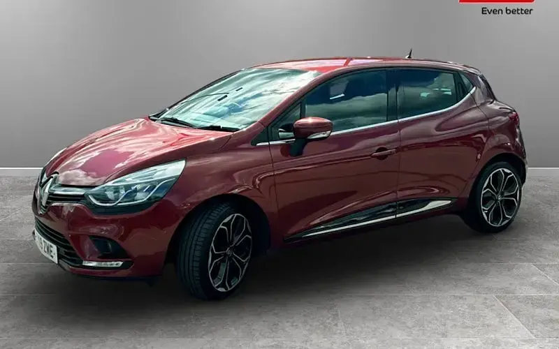 Used Renault Clio Iconic 90 HP (66 kW) 2019 Hatchback
