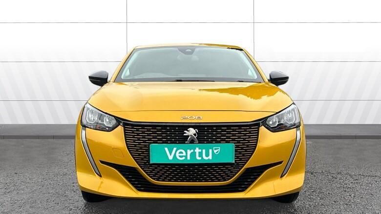 Used Peugeot e-208 Allure+ 100 kW (136 HP) 2023 Yellow Hatchback
