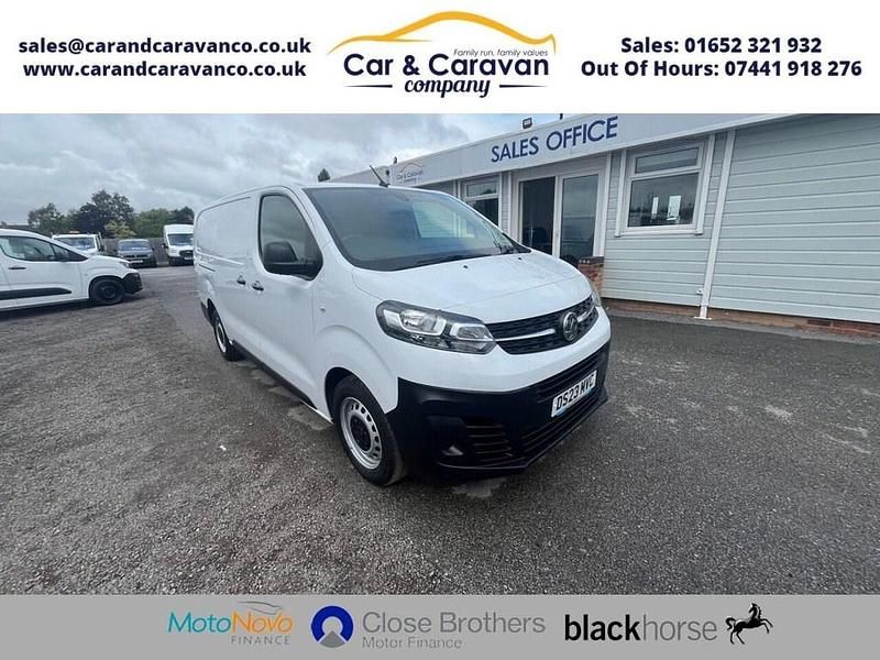 White Used 2023 Vauxhall Vivaro S Van | £12,450 (Super price) - Image 1/4