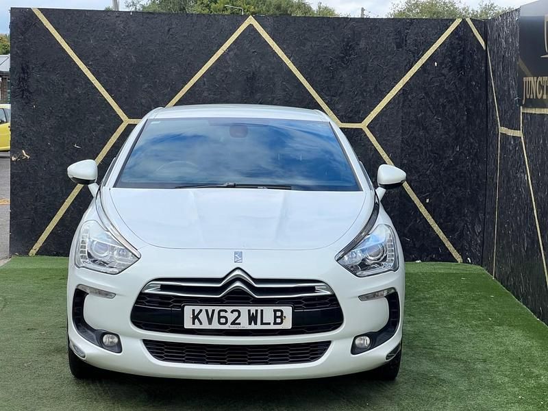 Used Citroën DS5 2012 White Hatchback